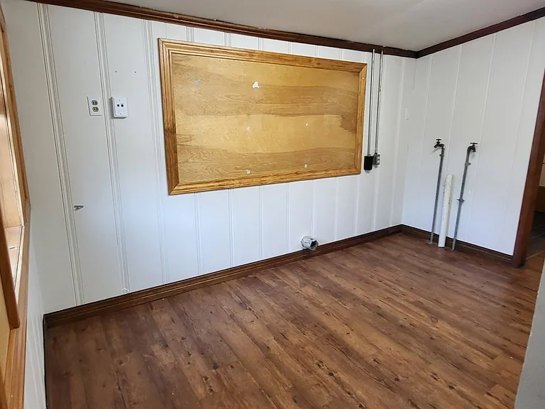924 E Turner St — Photo 24
