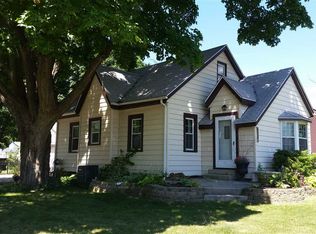 7502 Rogers St, Machesney Park, IL 61115