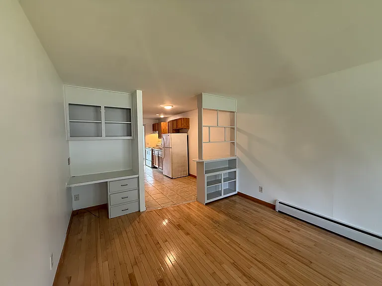 208 Main St — Photo 4