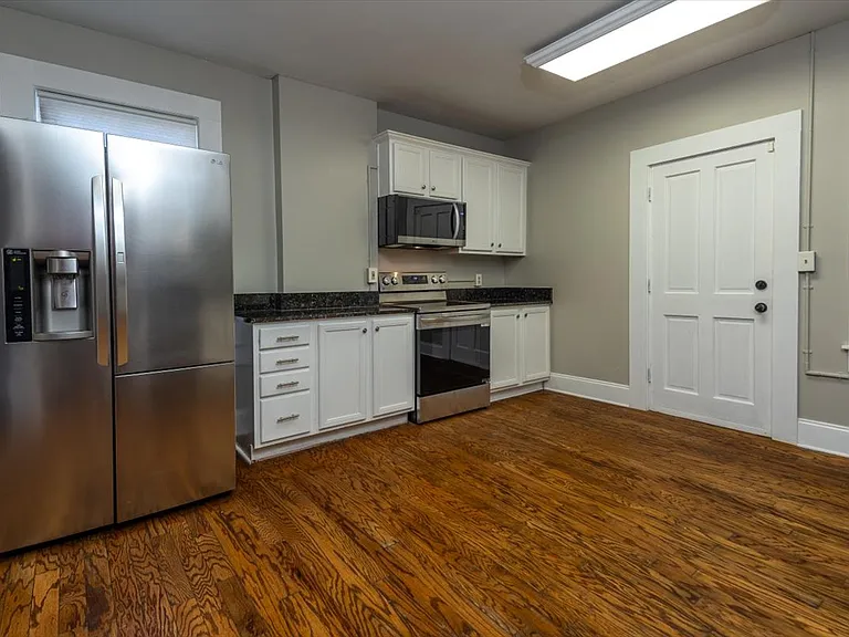 384 Mulberry St #203 — Photo 13