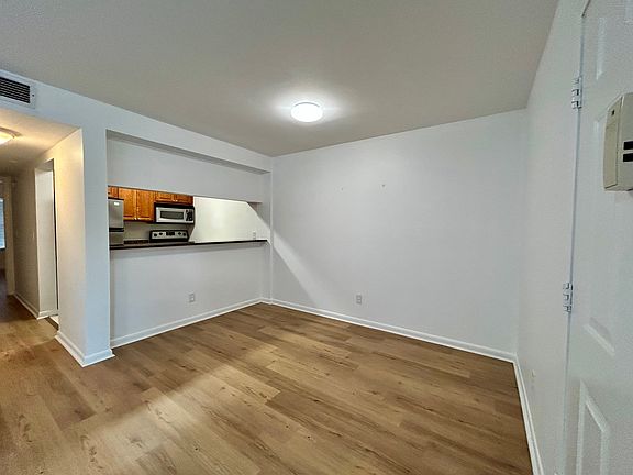 3rd image of 5440 S Macdill Ave APT 1A