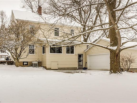 4th image of 174 Gordon Ave