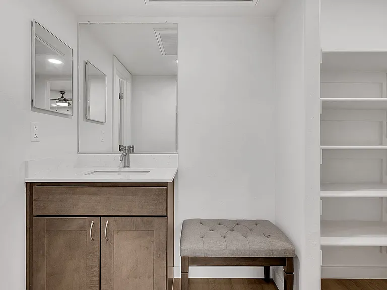 El Dorado Apartments — Photo 34