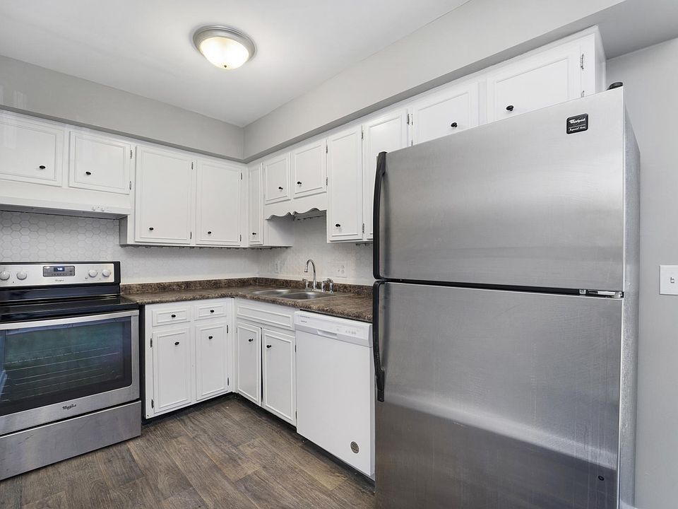 1st image of 720 McPherson Dr
