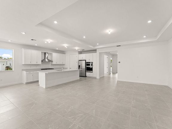 5th image of 12033 SW Pantone Street