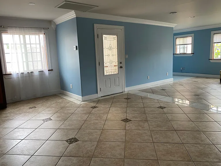 4541 Saint Elmo Dr — Photo 16