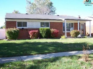 44469 White Pine Cir E, Northville, MI 48168