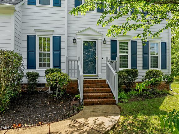 3rd image of 113 Laurel Branch Dr