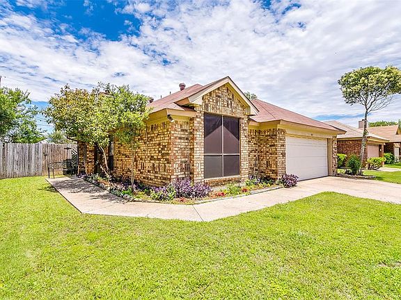 2nd image of 603 Eagle Trace Dr