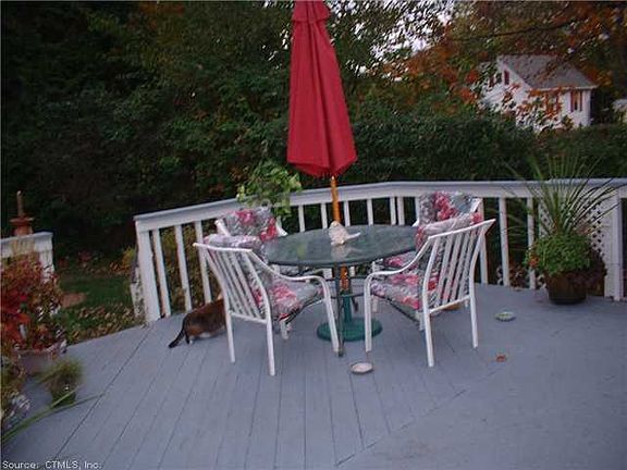 4th image of 22 Bellewood Ave