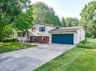 3220 Menough Rd, Ravenna, OH 44266