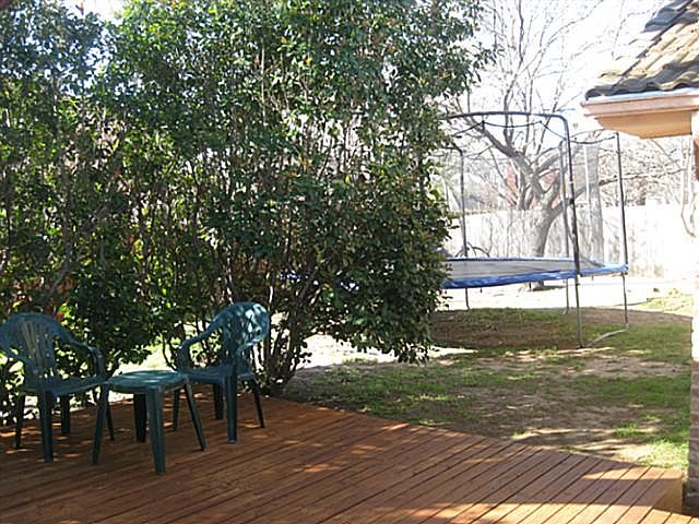 1st image of 37 Crestwood Dr