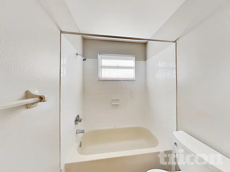 1604 Palm Leaf Dr — Photo 14