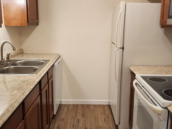 3rd image of 5925 E Norland St APT 101