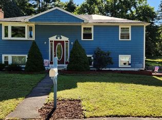 60 Wethersfield Rd, Bellingham, MA 02019