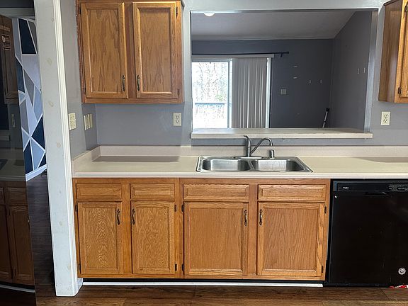 4th image of 188 Hillwood Dr