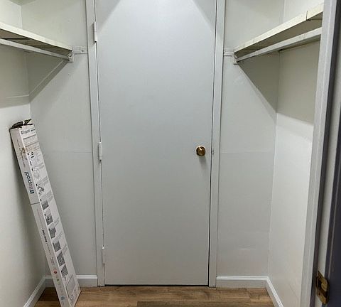 Large Walk-in Closet