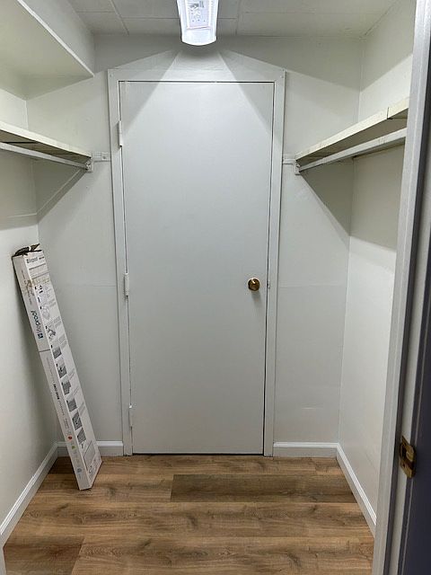 Large Walk-in Closet