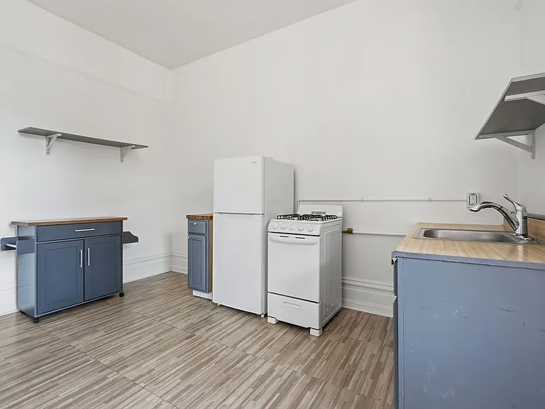 436 Central Ave #2 — Photo 3