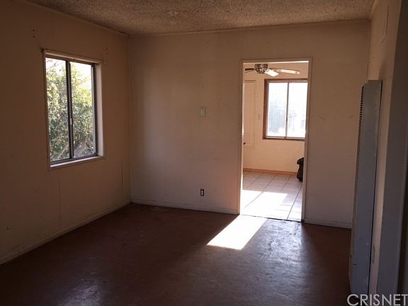 3rd image of 10383 Oneida Ave