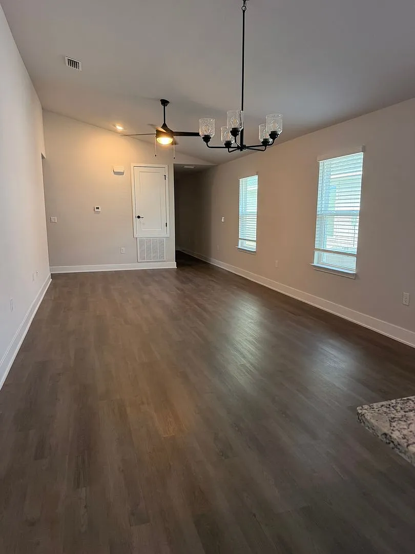 7122 Fox Meadow Drive — Photo 2