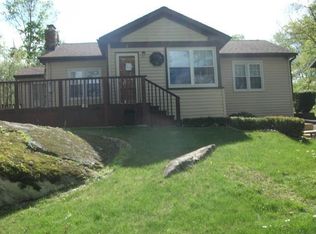 2 Cornell Rd, Danbury, CT 06810