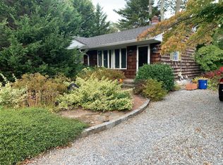 39 Mountain Ave, Bayville, NY 11709