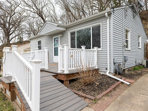 2nd image of 1557 Sunset Dr