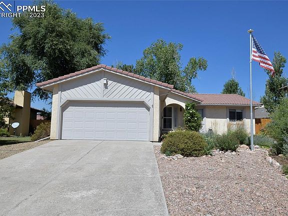 3rd image of 8340 Freemantle Dr