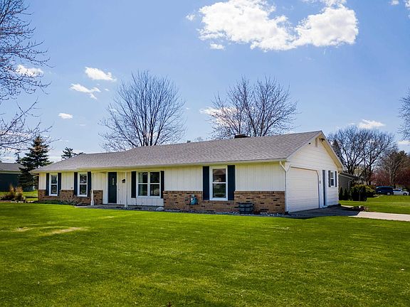 4th image of 14525 Ridgecrest Dr