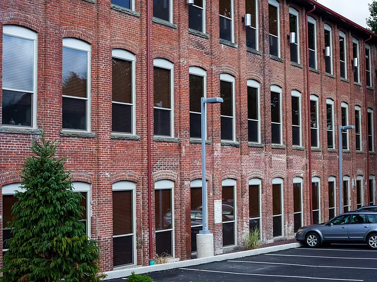 NORTH VALLEY LOFT APARTMENTS — Photo 23