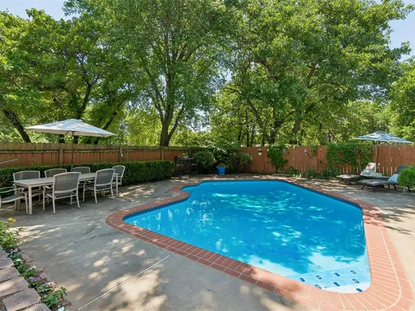 4409 Martin Dr, Edmond, OK 73034