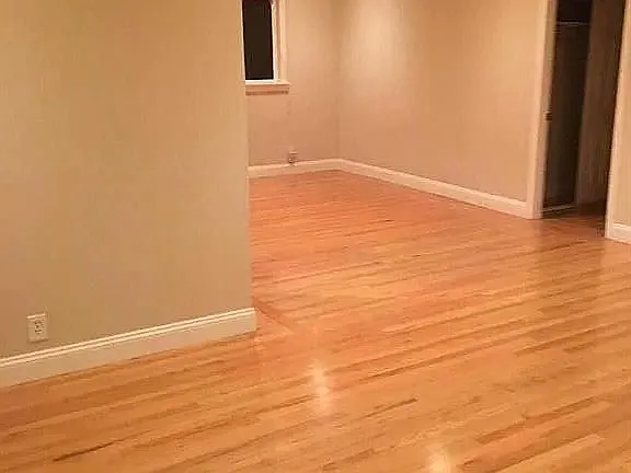 Hickory Ln — Photo 11