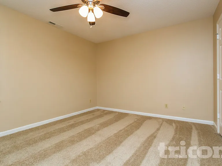 1202 Holly Hills Dr SW — Photo 18