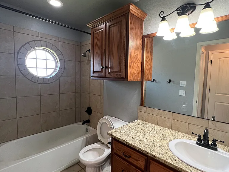 4809 Manchester Dr — Photo 17