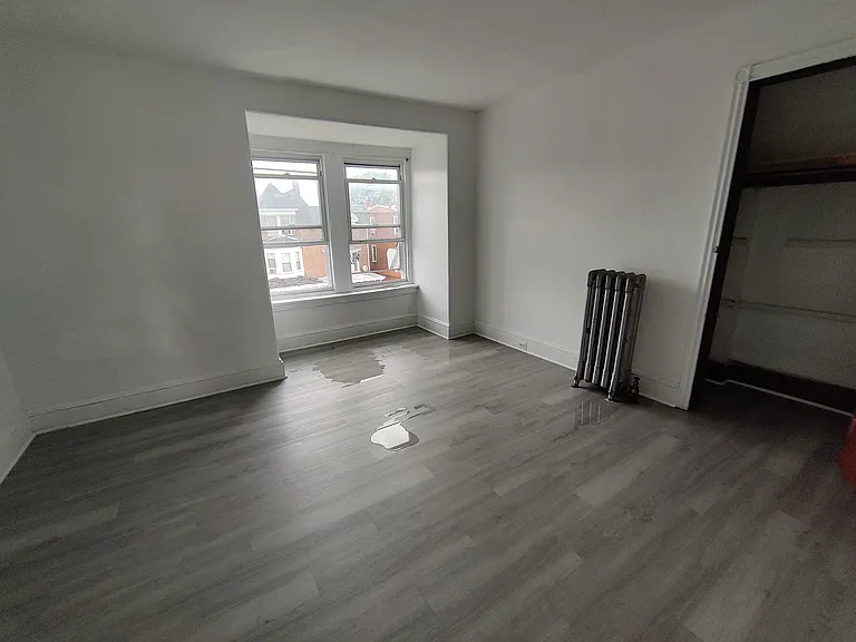 926 W Marshall St #2 — Photo 5