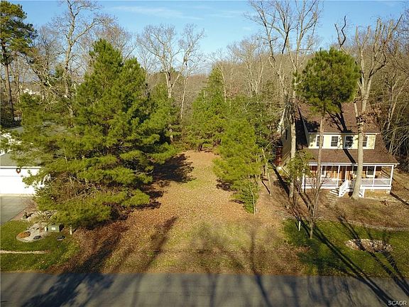 2nd image of 720 Fox Tail Dr