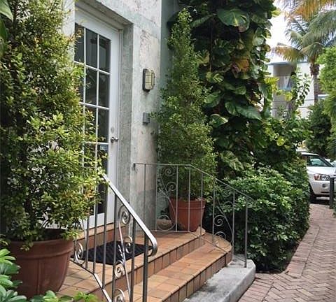 2nd image of 1011 Michigan Ave APT 2