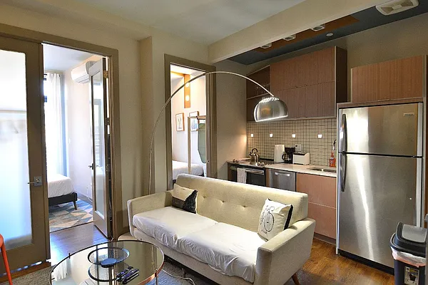 Rented by Hagstrom Management Inc | media 17