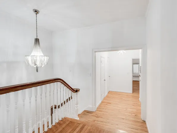 102 Pierrepont Street image 25 of 42