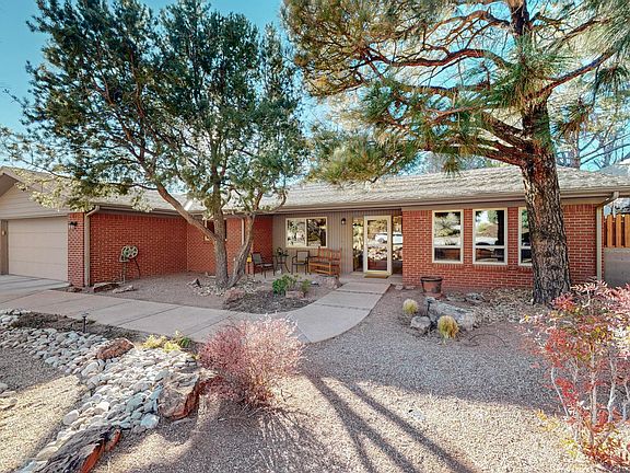 5th image of 3801 Camino De La Sierra NE