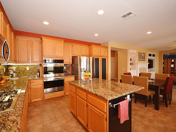 5th image of 43264 Brookway Dr