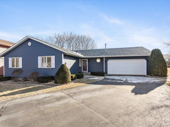 1625 Fireside Ct, Sun Prairie, WI 53590