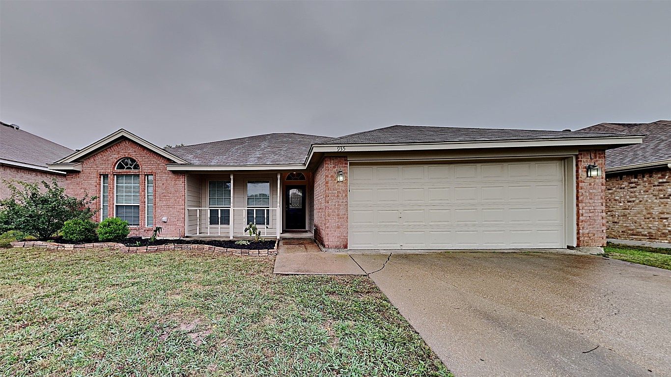 935 Joshua Dr, Burleson, TX 76028 Zillow