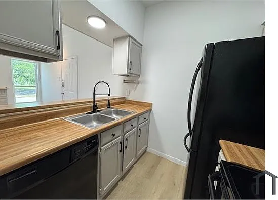 1503 N Garrett Ave #202 — Photo 9