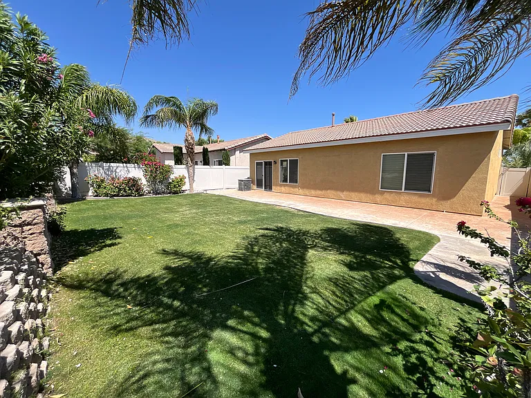 64250 Silver Star Ave — Photo 36