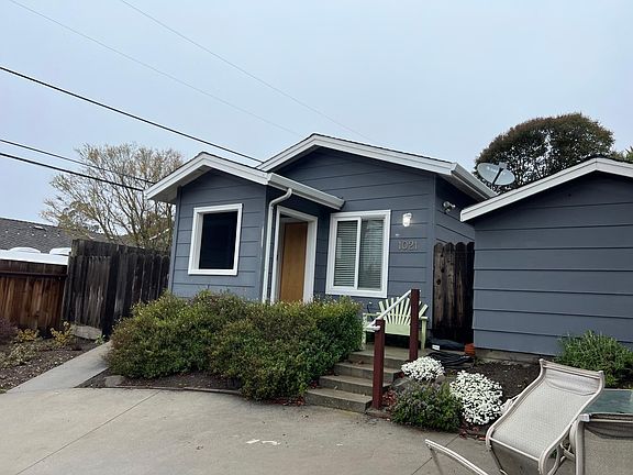 2nd image of 1021 Columbus Dr