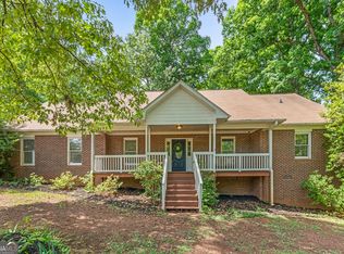 1890 Cleveland Rd, Bogart, GA 30622