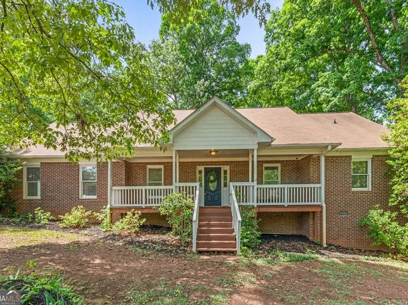 1890 Cleveland Rd, Bogart, GA 30622