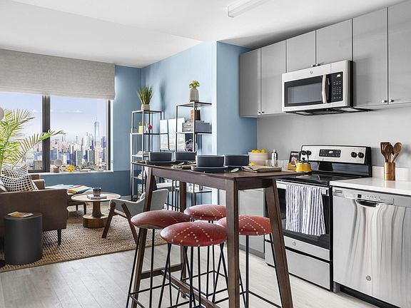 2nd image of 613 Pavonia Ave #4211-1